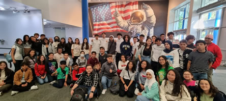 51 estudiantes en el Educational Center at Johnson Space Center, en Houston